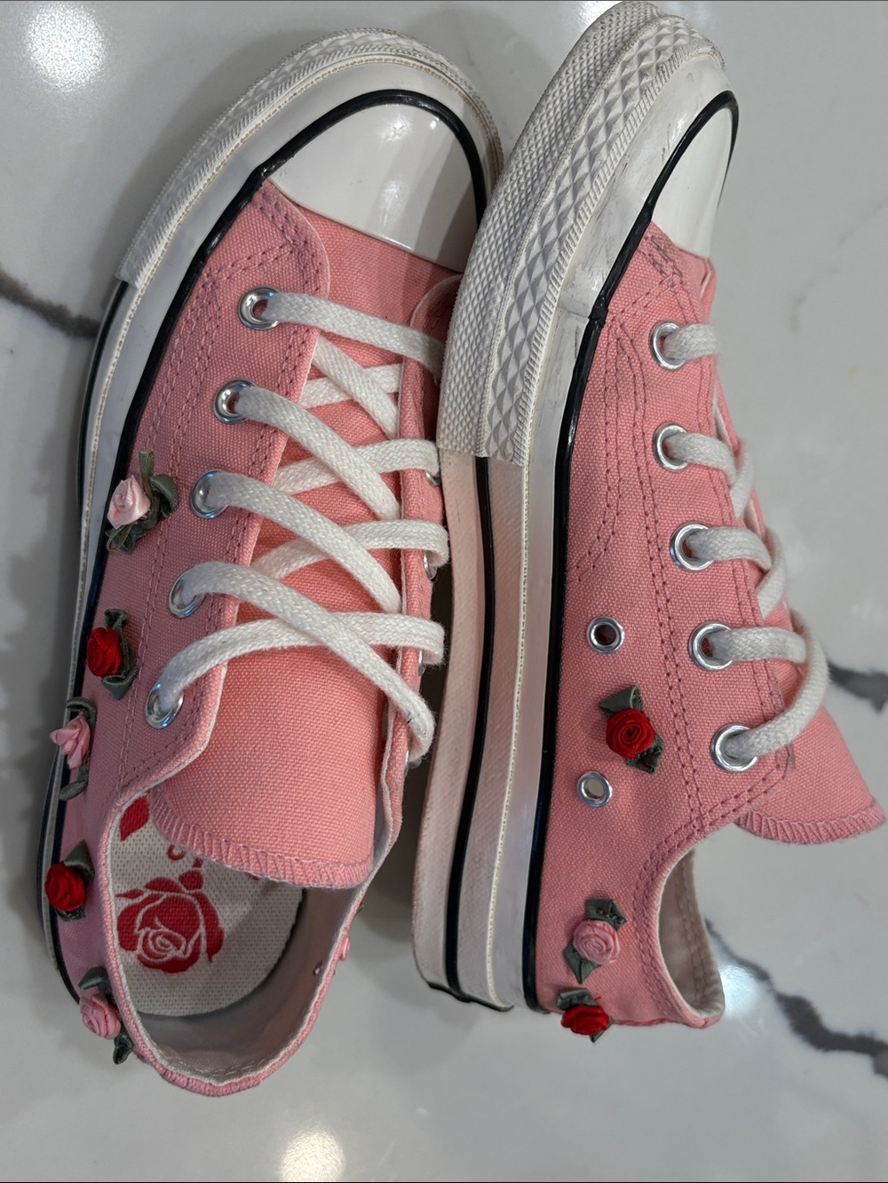 Converse Chuck 70 Low Valentine's Day 2025 Pink 3D Ribbon Roses Sneakers W sz 6